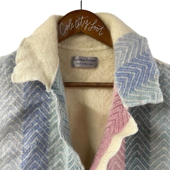 SUNSHINE DESIGNS Fringe Trim Vest Alafoss Wool Of Iceland Striped OS VTG Easter - Picture 2 of 9